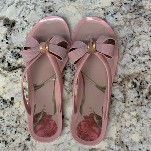 Ted Baker Suszie sandals